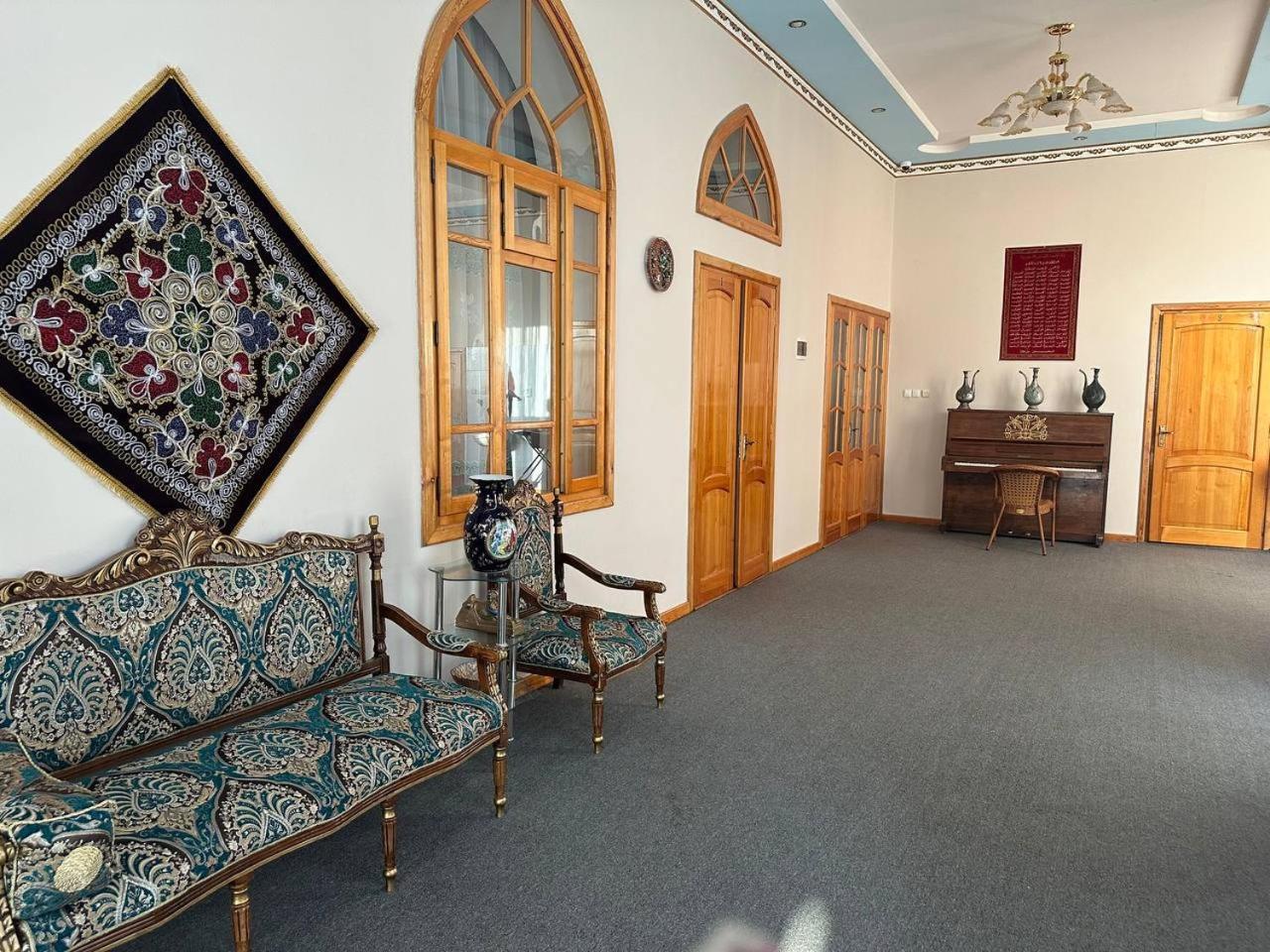 Shukrona Guest House Бухара Екстер'єр фото